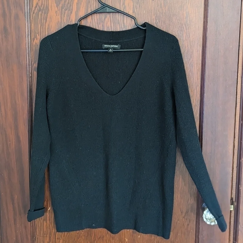 Banana Republic Classic Scoop Neck Ribbed Wool Blend Black Sweater Size Small